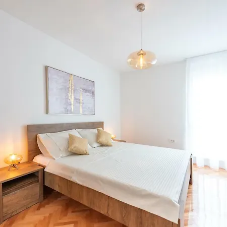 Apartment Apartman Providenca